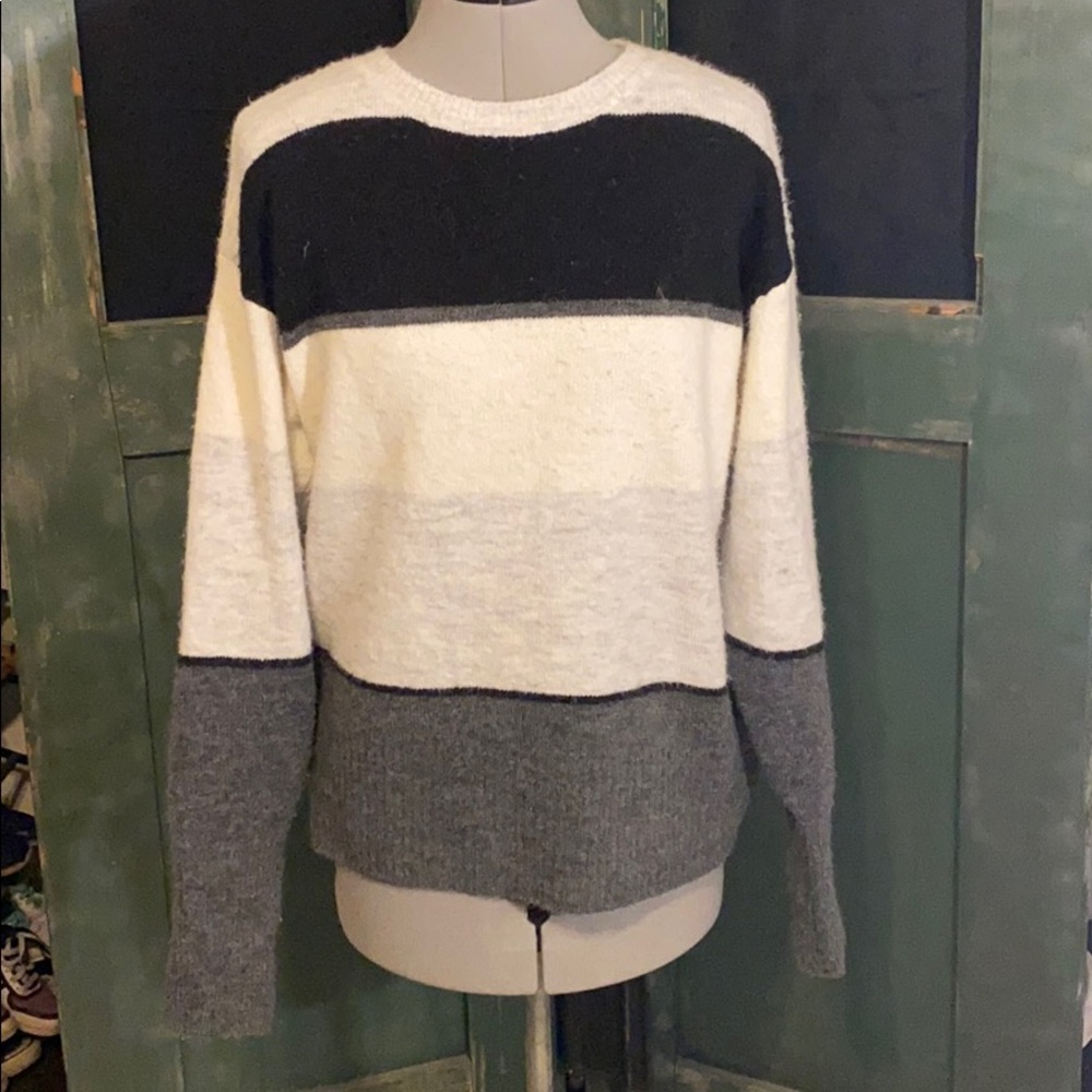 H&M Sweater